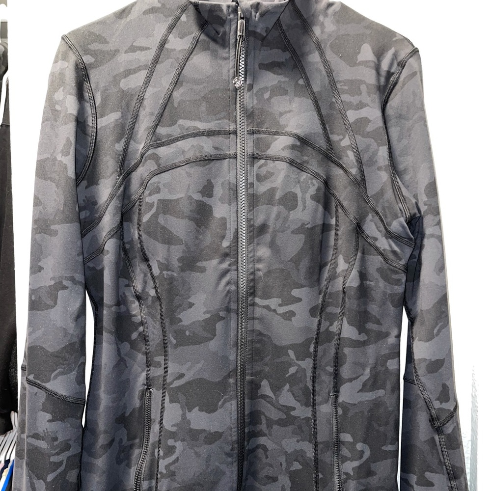 Lululemon Define Jacket in camo deep coal